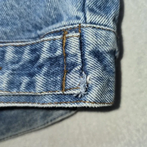 Vintage Wrangler HERO Denim Trucker Jacket M Blue Y2K Distressed 90s Streetwear - Picture 13 of 16